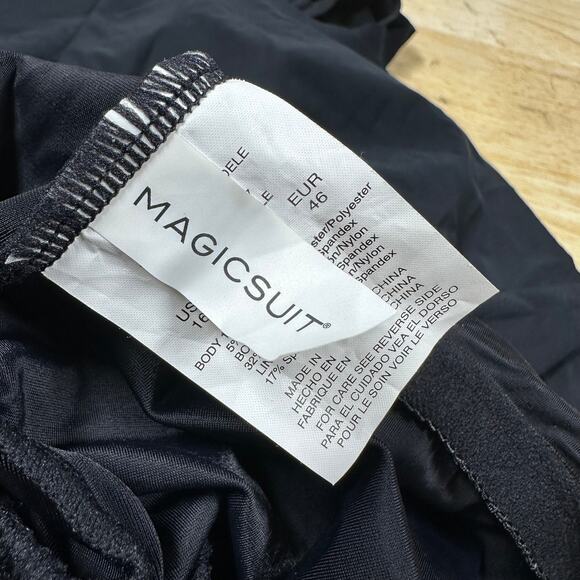 Magicsuit Drape Solids Brooke Underwire Romper One Piece Black Women's Sz 16 NEW - Picture 4 of 9